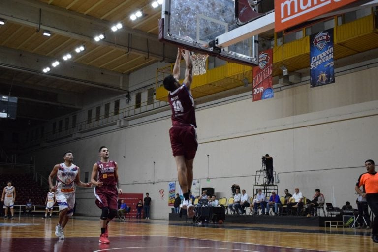 Salta Basket recuperó la sonrisa con un sufrido triunfo. (Facebook Salta Basket)