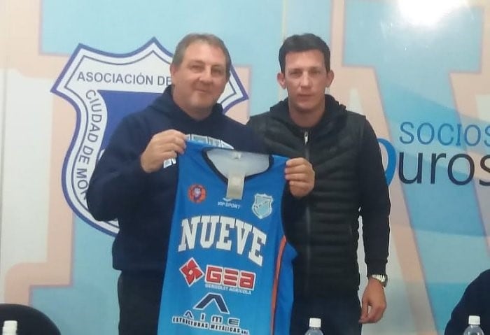 Gustavo Rosotto renovó contrato con el 9 de Morteros