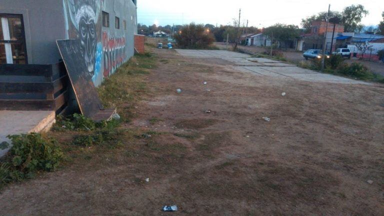 Un hombre apuñalado a la salida de un bar