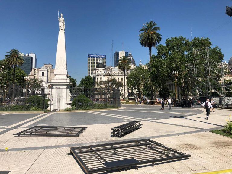 Sin rejas: así luce la Plaza de Mayo antes del acto de asunción de Alberto Fernández. (Federico López Claro)