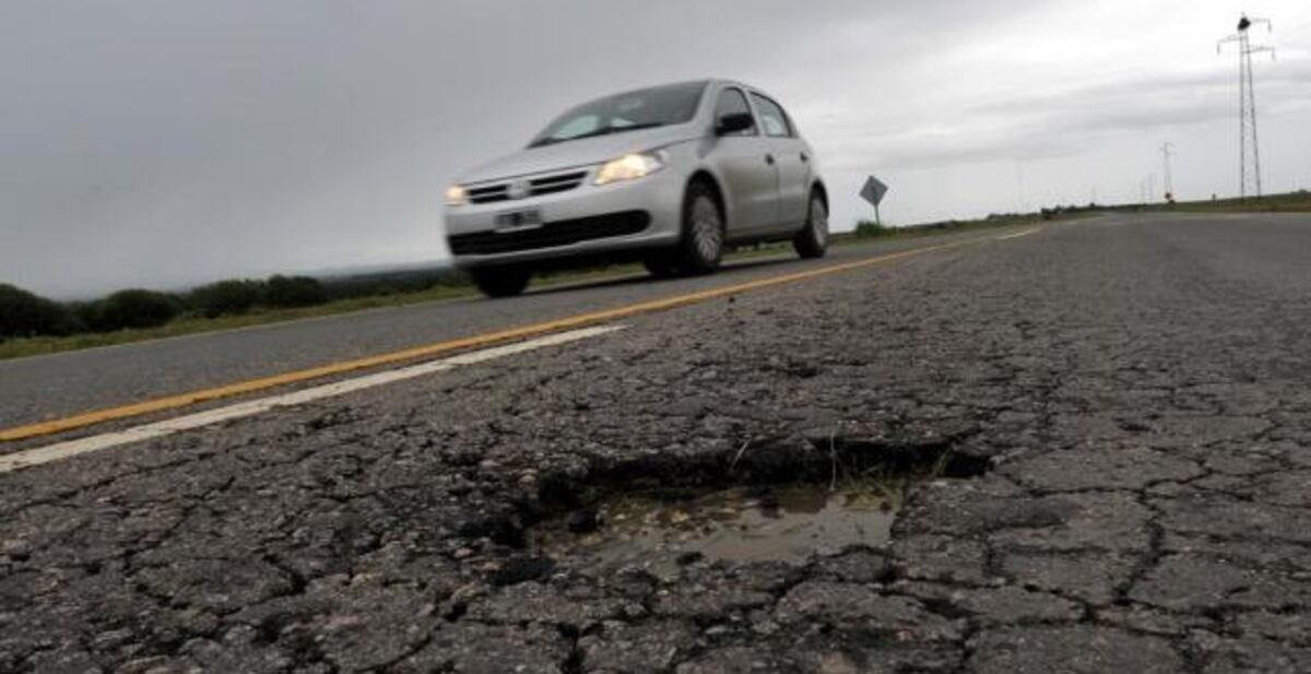 Por el pésimo estado de la Autopista Rosario - Córdoba, lo dejaron pasar sin pagar peaje