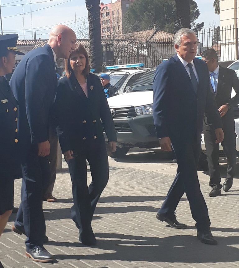 Bullrich y Morales celebraron en Jujuy la creación del primer cuerpo de policía intercultual del país.