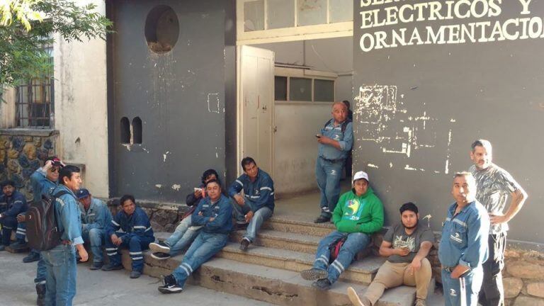 Inmediatamente tras tomar servicio, el personal acató la medida de fuerza dispuesta en asamblea.