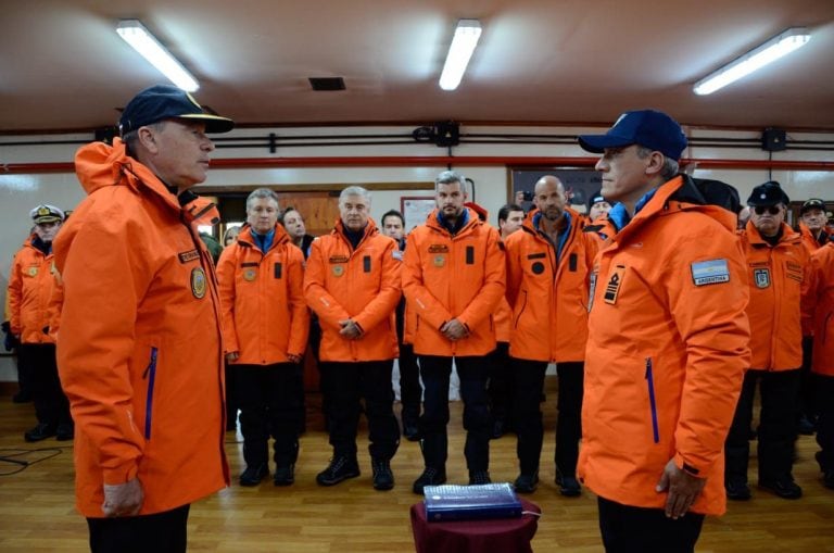 Marcos Peña, Dietrich y Aguad en Base Esperanza (Antártida).