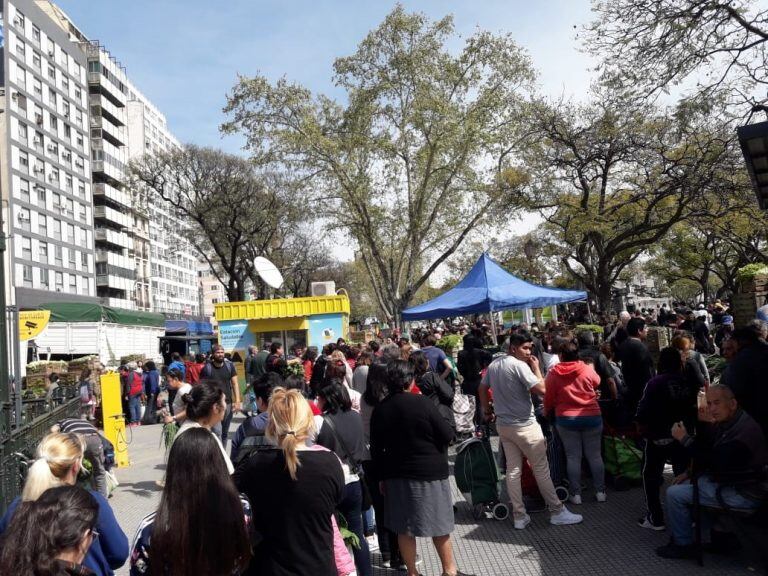 Feriazo en Plaza Once.