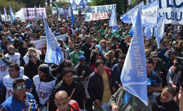 La Mesa de Dialogo fracasó y habrá paro de 72 horas.