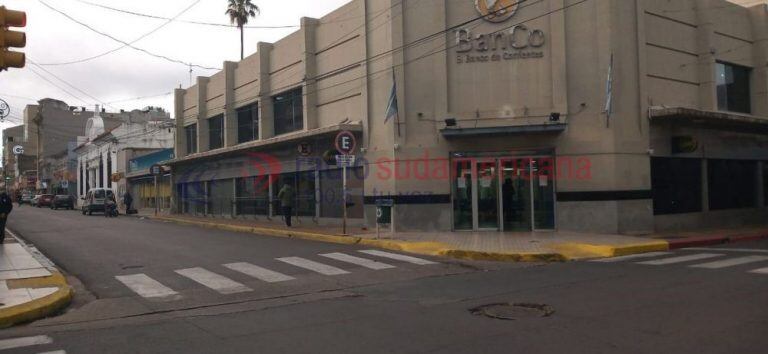 En el Bando de la Provincia se notó la ausencia de clientes.