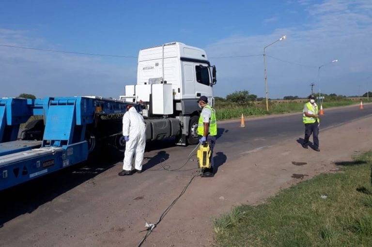 Desinfección de vehículos que pasan por el túnel y mas puestos de control