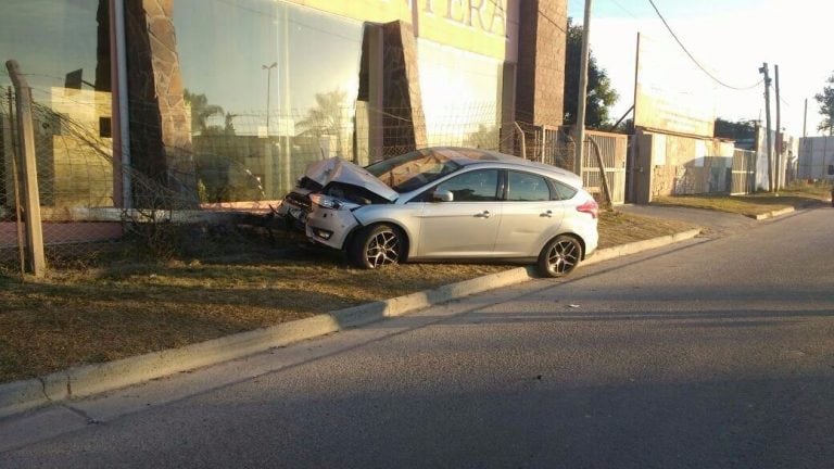 Así quedó el auto de María Belén Méndez García Zavaleta tras el accidente (Web)