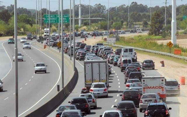 Autopista Buenos Aires-La Plata-