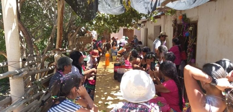 La familia Chañi recibe en su casa a la agrupación "La Salamanca".