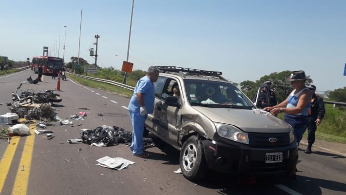 Triple choque y un muerto en el puente Chaco-Corrientes. (Web).