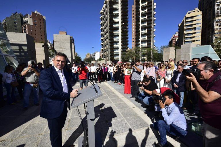 Las nuevas obras de la Plaza España quedaron habilitadas en el sector superior.