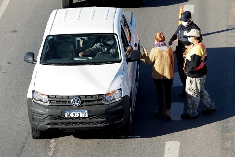 Controles en Arroyito sobre Ruta 19