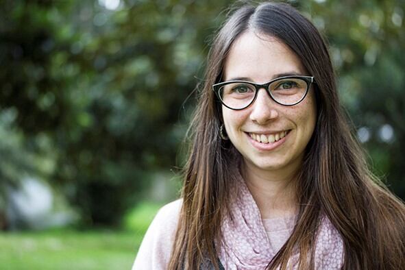 Natalia Calienni, otra integrante del proyecto de Nanotecnología aplicada a enfermedades de la piel del Laboratorio de Bio-Nanotecnología de la Universidad Nacional de Quilmes (Natalia García - Prensa de la UNQ)