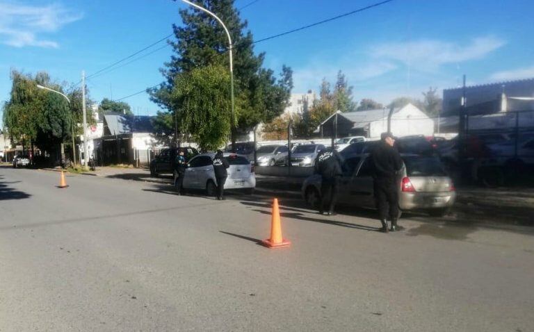 Controles policiales en diferentes arterias de la ciudad.