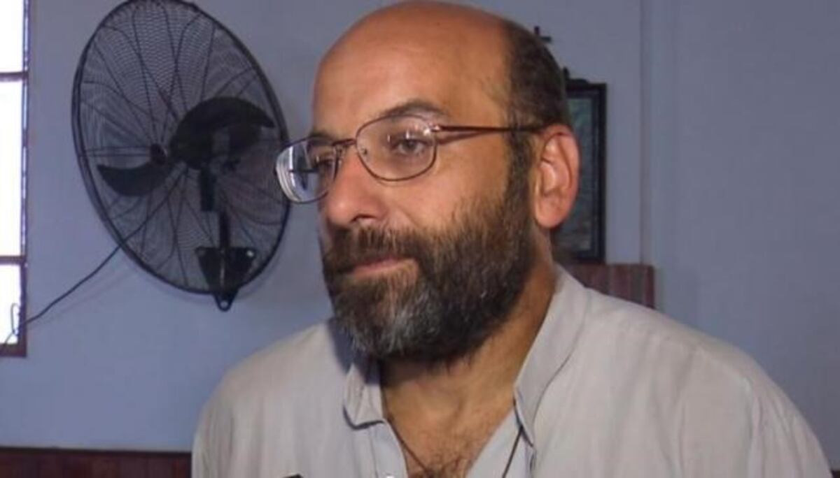 Reapareció Oberlín, el cura que saca chicos de la droga en barrio Müller