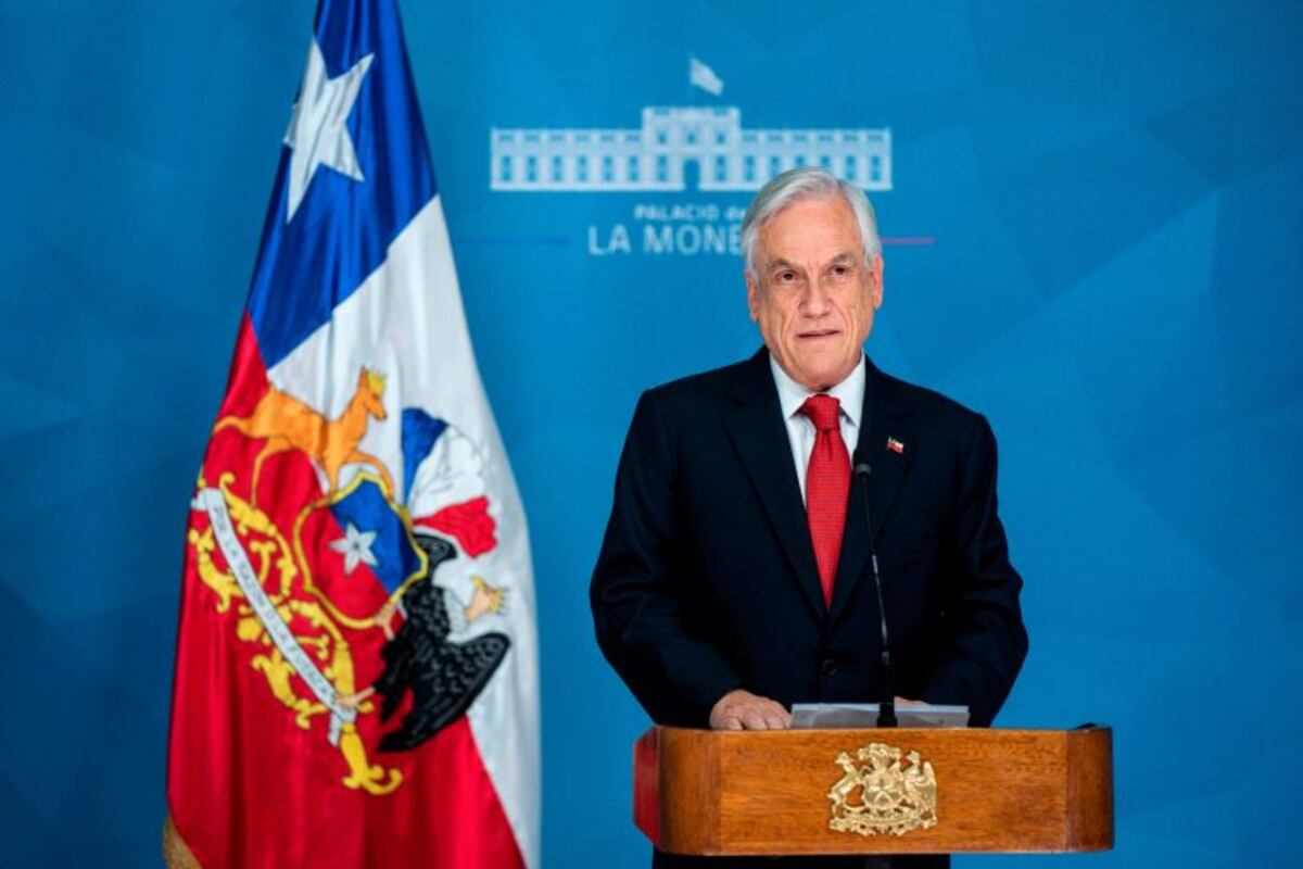 Sebastián Piñera suspendió la suba de tarifas del subte