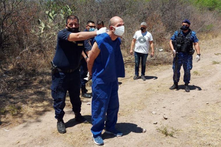 Detuvieron a dos de los tres presos de la cárcel de Cruz del Eje, que estaban internados en un hospital con Covid-19. Foto: Cadena 3