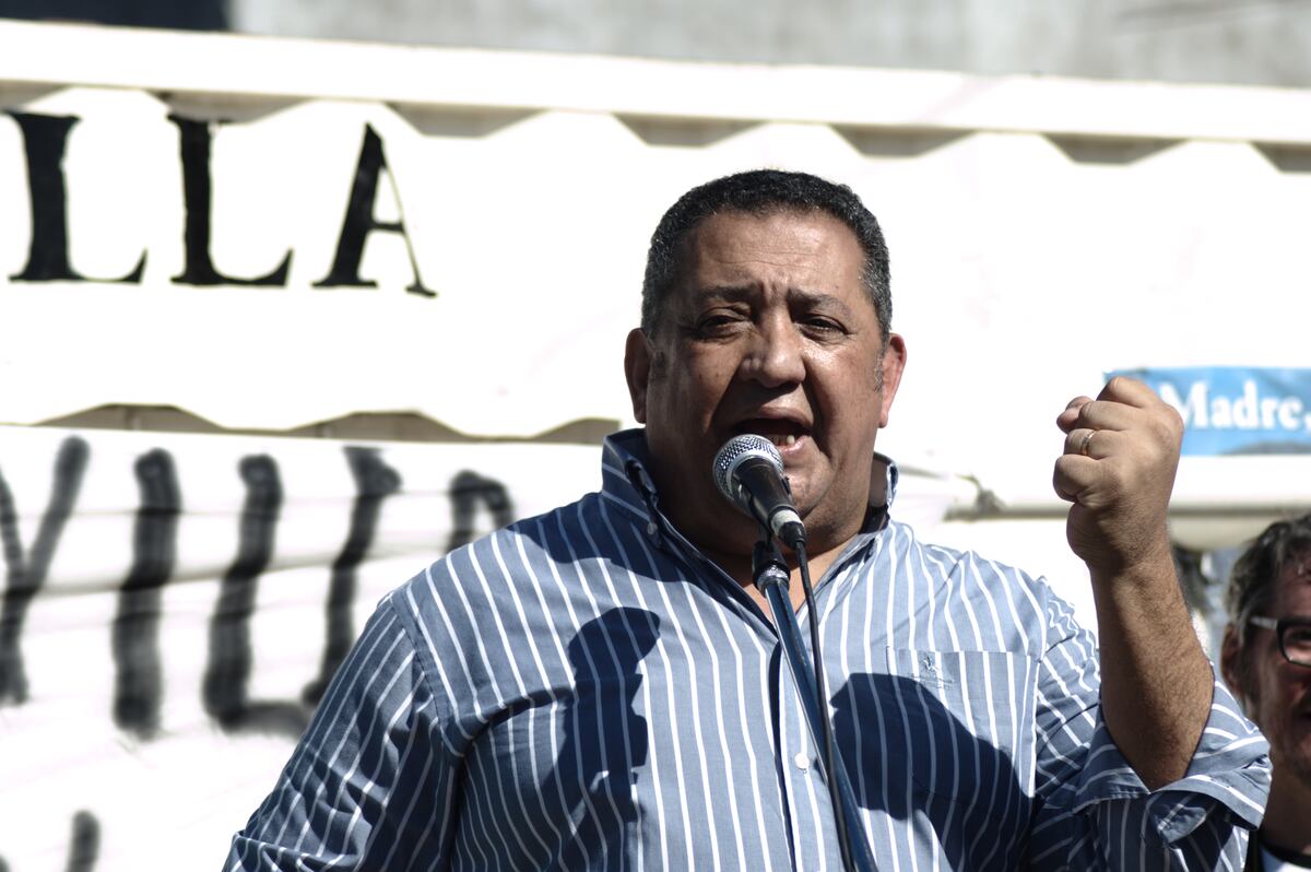 Luis D'Elía recibió el alta luego de estar internado por coronavirus