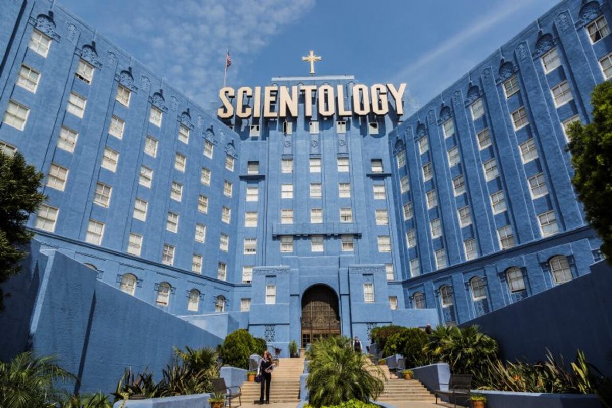 Denunciaron a la Iglesia de la Cienciología y a un actor por encubrir abusos sexuales