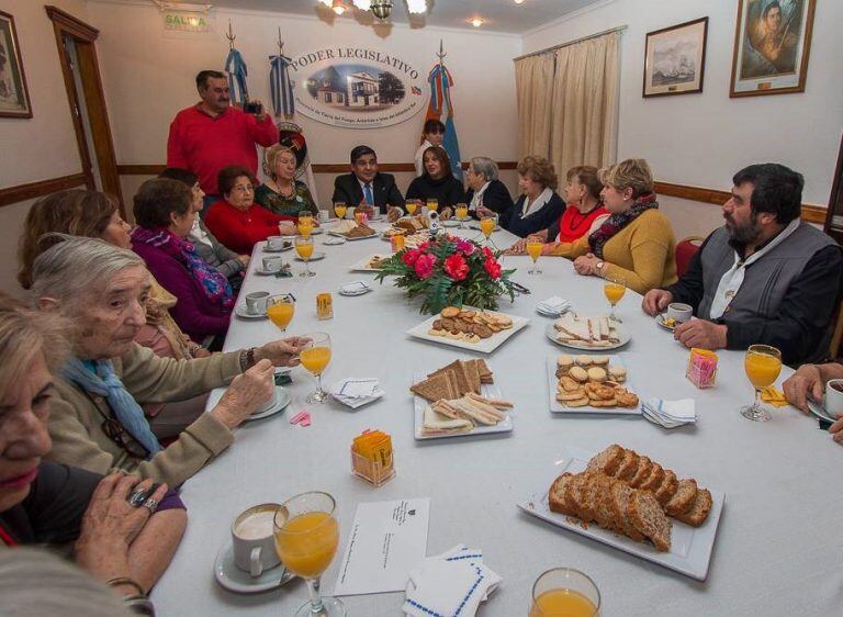 Legislatura - Te antiguo pobladores