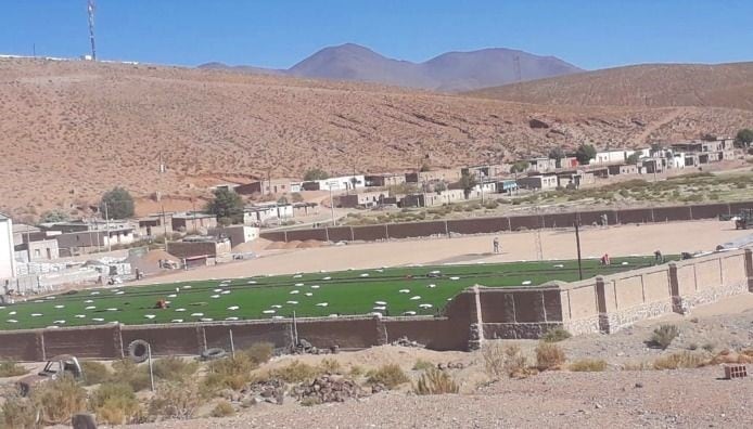 El viernes se inaugura la primera cancha de pasto sintético de la Puna