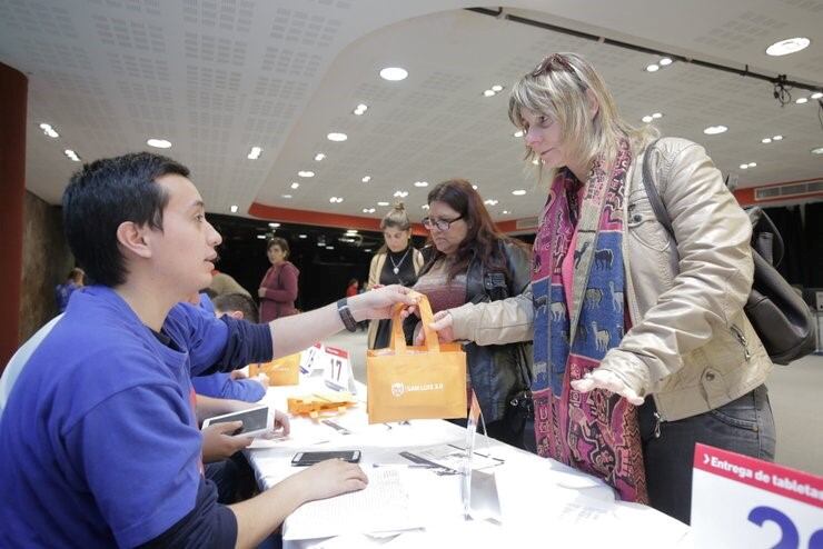 Docentes recibieron su tablet.