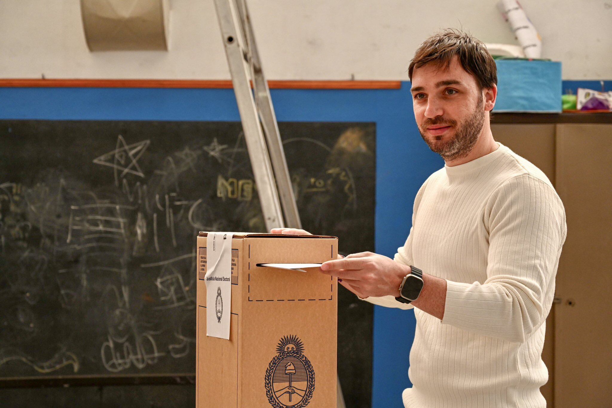 Elecciones 2023: Mariano Arcioni e Ignacio Torres votaron en Chubut.