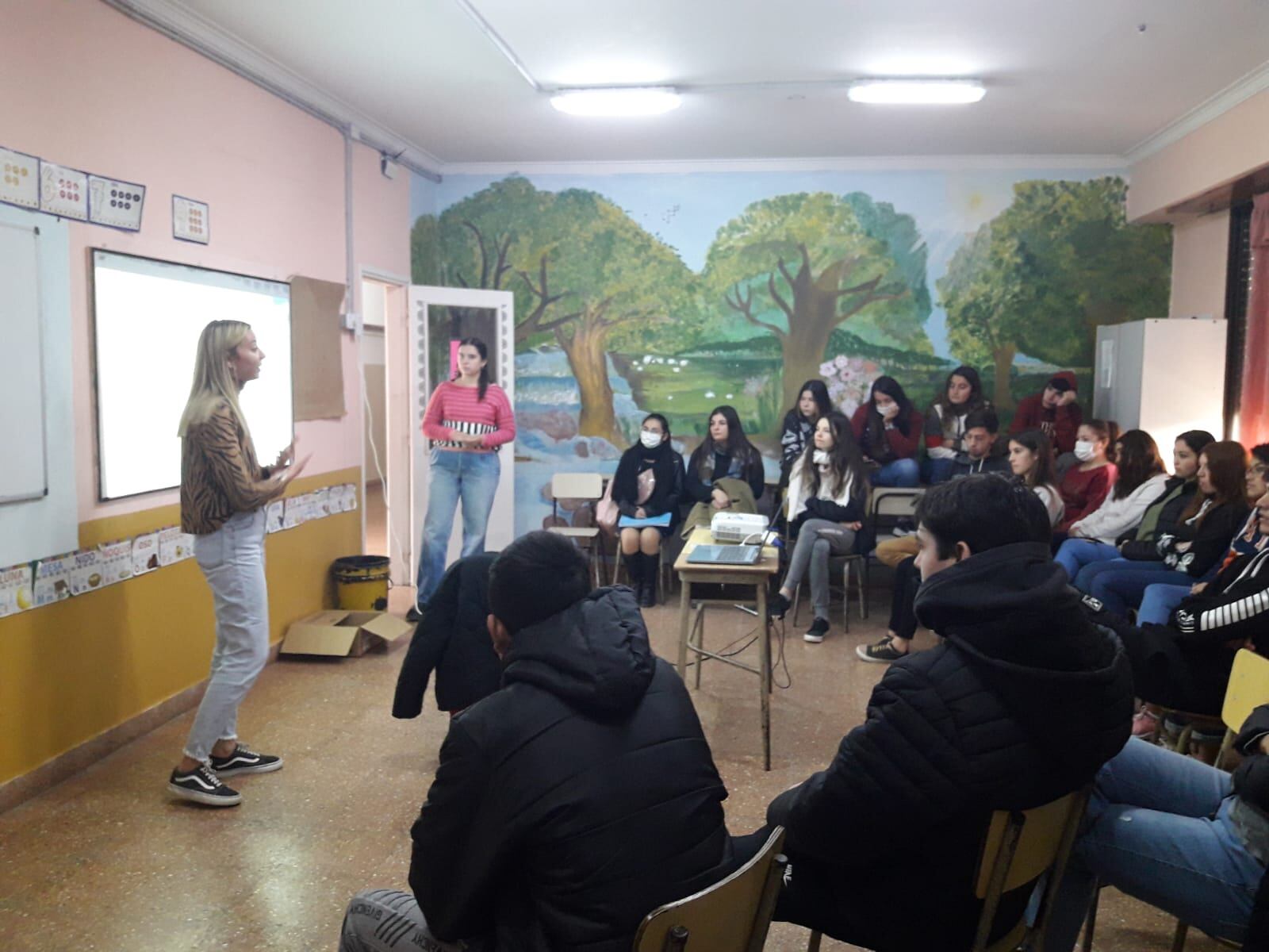 Charla de la Secretaría de Gestión Ambiental en San Francisco de Bellocq