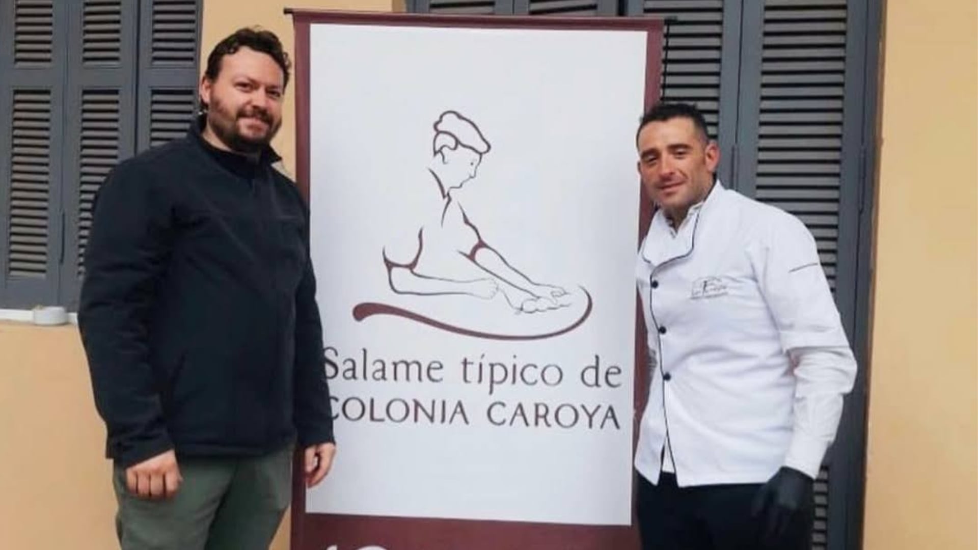 Amigos chacinadores crearon el primer "salame mixto" del país.