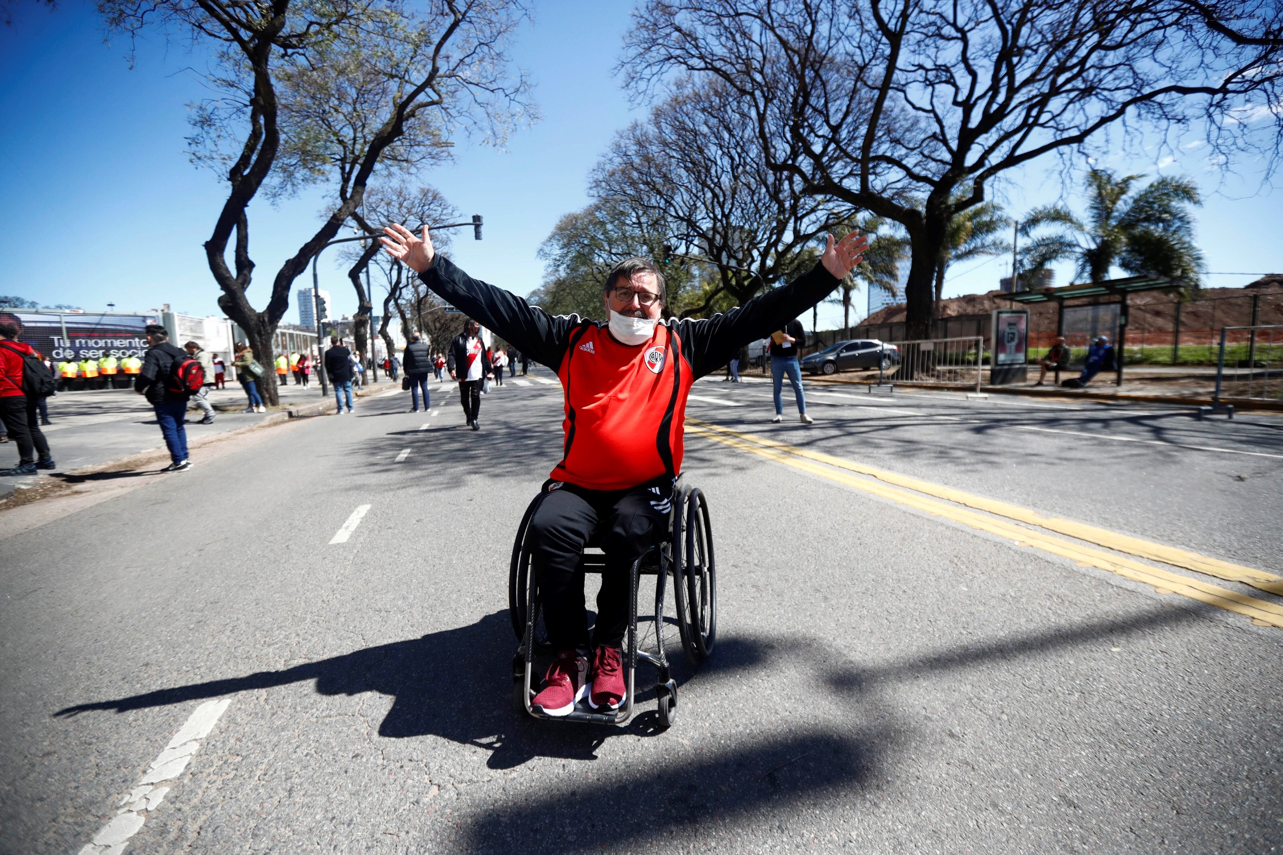 Las mejores fotos del regreso de los hinchas para el Superclásico.