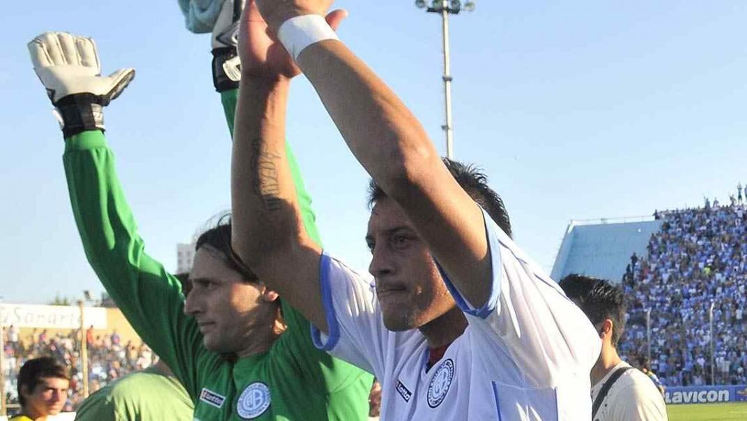 Olave y "el Chiqui" Pérez, después del partido ante Tigre (Foto: La Voz).