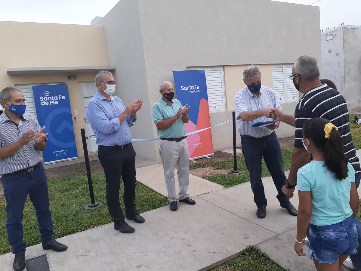 Entregaron anticipos financieros para viviendas en el Departamento Castellanos