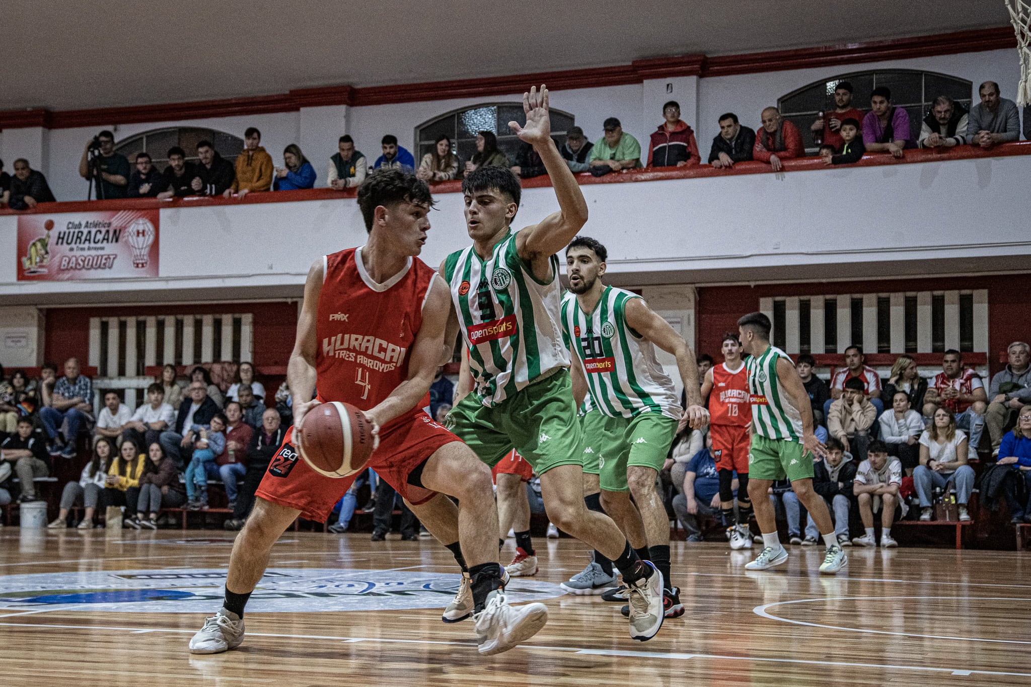 Pre Federal de Básquet: Triunfo de Club de Pelota y derrota de Huracán