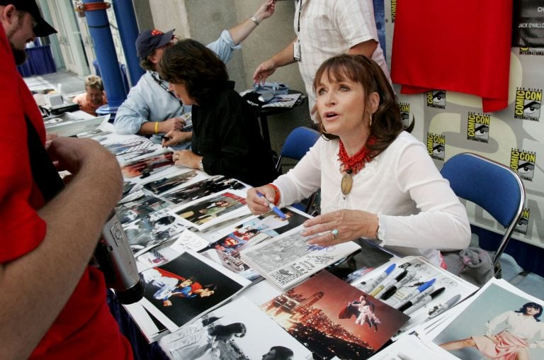 (FILES) In this file photo taken on July 14, 2005 actress Margot Kidder signs autographs at Comic Con International in San Diego, California. 
Margot Kidder, who catapulted to Hollywood fame in the late '70s as Lois Lane in the "Superman" movies, has died, according to the Montana funeral home handling her arrangements. She was 69 years old. Kidder starred in the Superman trilogy released between 1978-1983 as hotshot reporter Lane, who was also the love interest of Clark Kent -- played by Christopher Reeve, who died in 2004.She also made a cameo appearance in the 1987 film about the DC Comics superhero titled "Superman IV: The Quest for Peace." The actress died on May 13, 2018 in her home in the northern US state of Montana, according to the Franzen-Davis Funeral Home & Crematory, which did not specify a cause.

 / AFP PHOTO / GETTY IMAGES NORTH AMERICA / Sandy Huffaker