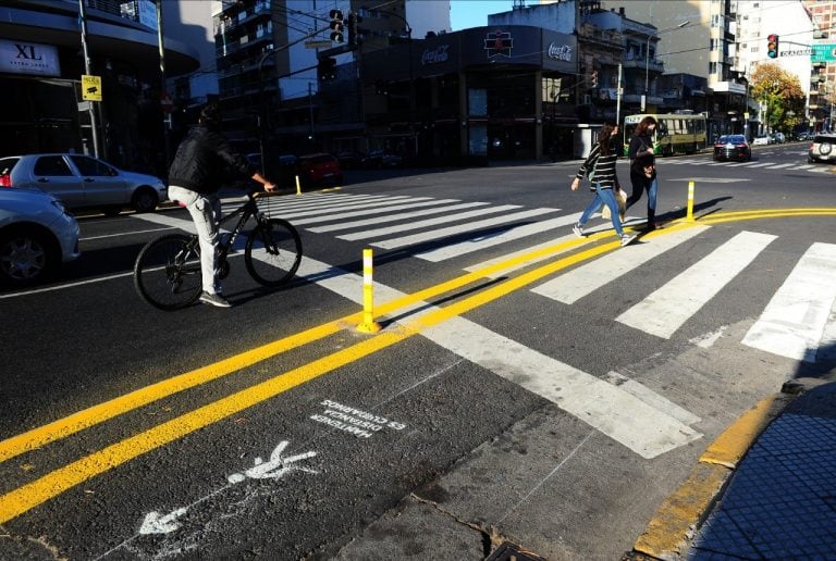 Nuevas zonas peatonales en la ciudad de Buenos Aires, inauguradas durante la cuarentena preventiva y obligatoria que rige por el coronavirus. (Clarín)