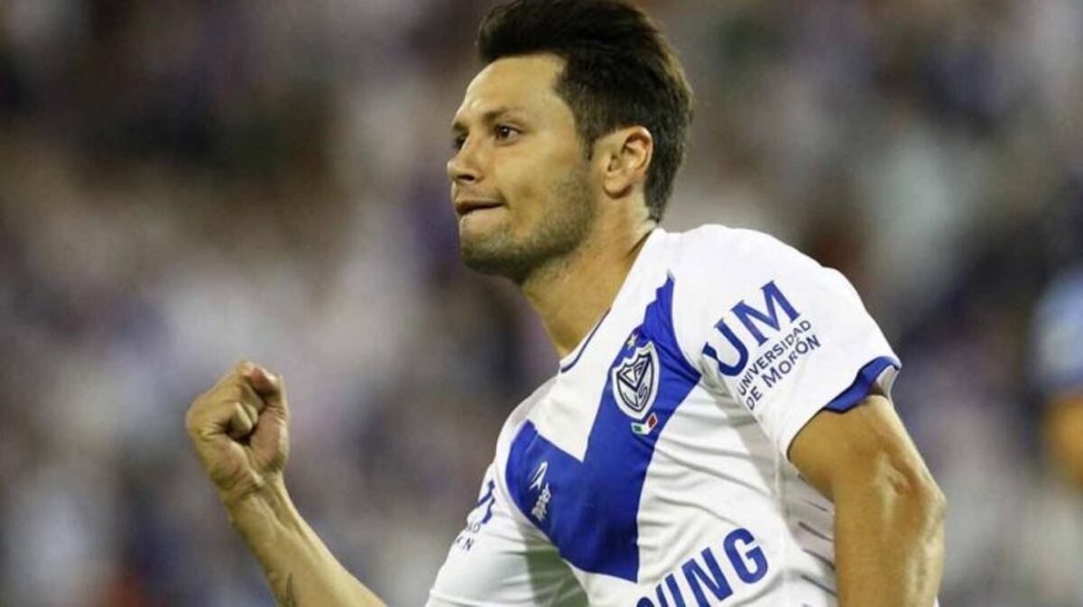 Mauro Zárate le dedicó una carta a los hinchas tras su salida de Vélez: "Hoy falto a mi palabra"