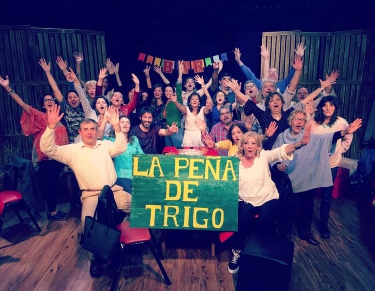 Los invitados a "La peña de TRIGO" en el C.C. El Deseo