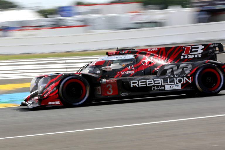 El Rebellion R13, de Laurent, Beche y Menezes, finalizó en el tercer lugar, lejos de los Toyota.