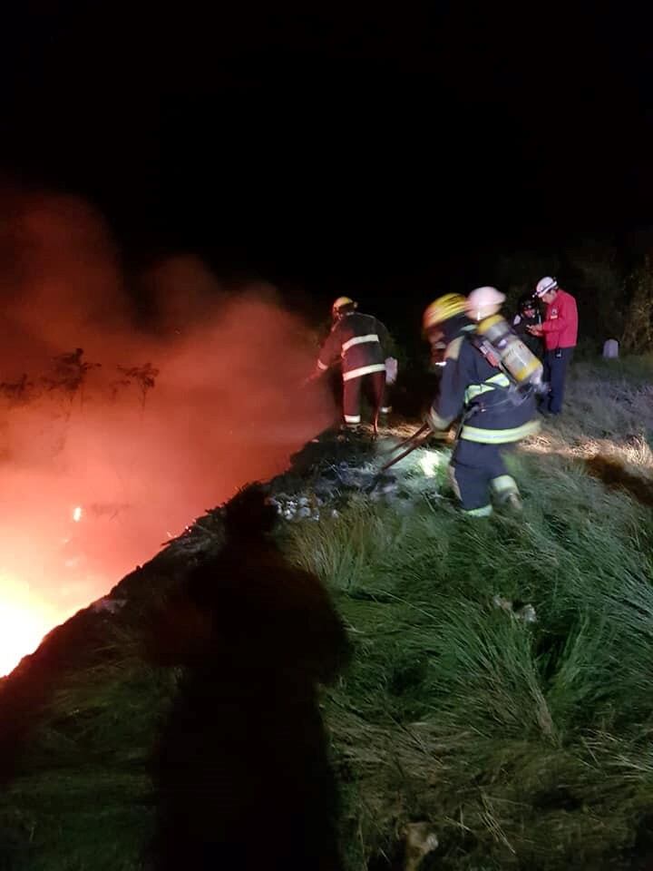 Auto incendiado en Cura Brochero