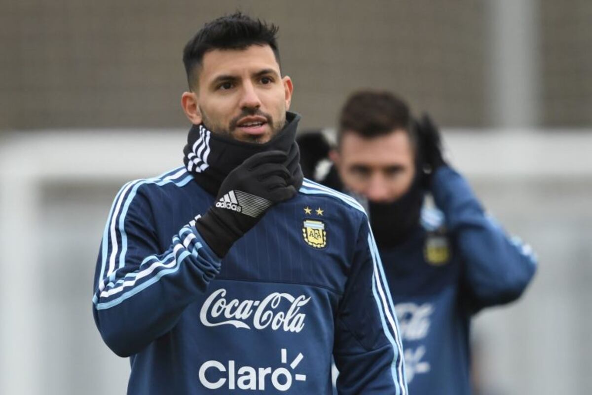 Agüero comenzará este jueves con la rehabilitación tras la operación de su rodilla izquierda
