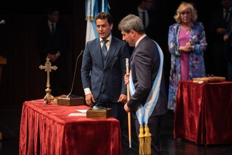 Jura en el Teatro del Bicentenario.