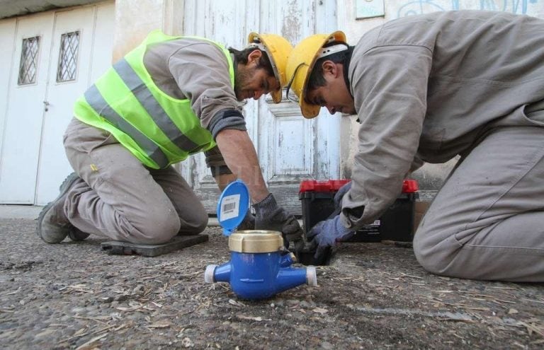 Robo de medidores de agua en Rosario.