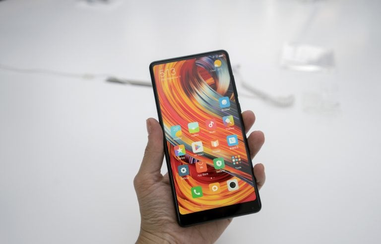 Mi Mix 2, el celular de mayor tecnología de Xiaomi. Foto: BLOOMBERG.