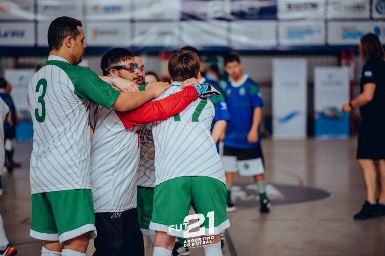 Las mejores imágenes del torneo de Futsal para chicos con Síndrome de Down que se llevó a cabo en Cordoba. (Facebook Fut 21)