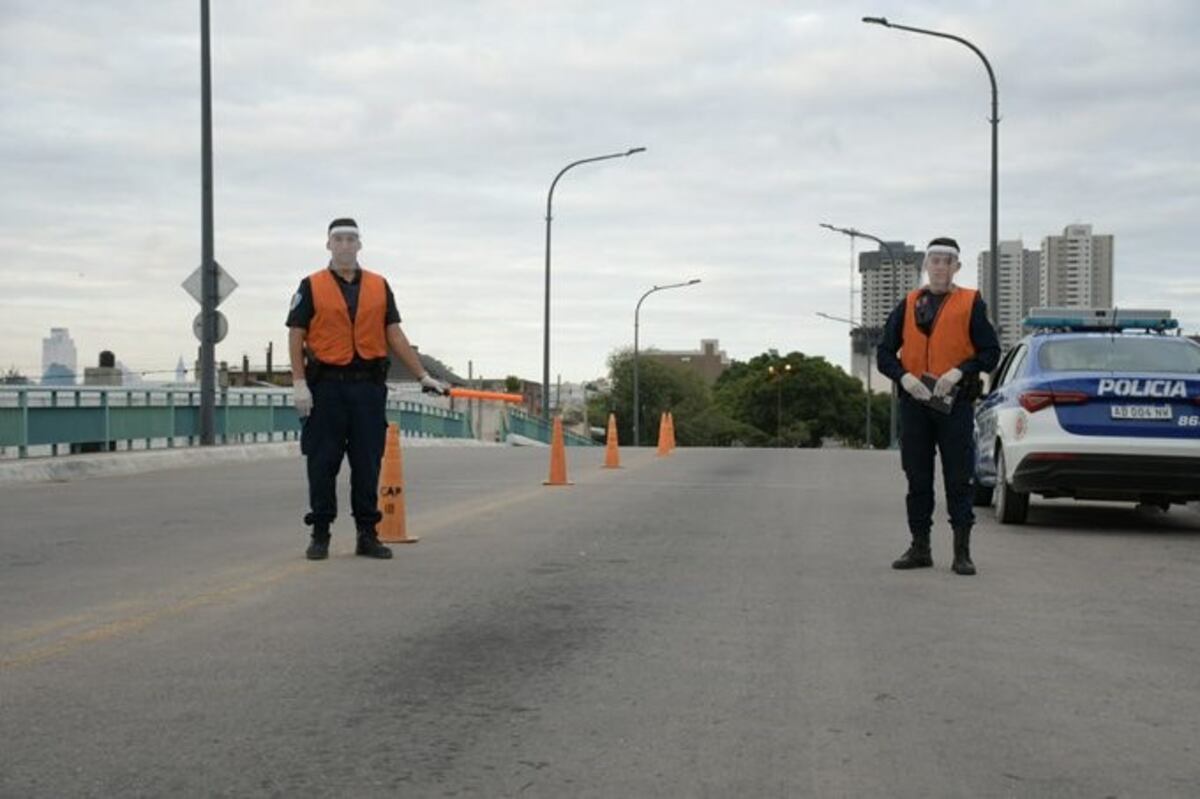 Coronavirus: un policía que trabajaba en la zona del Mercado Norte dio positivo