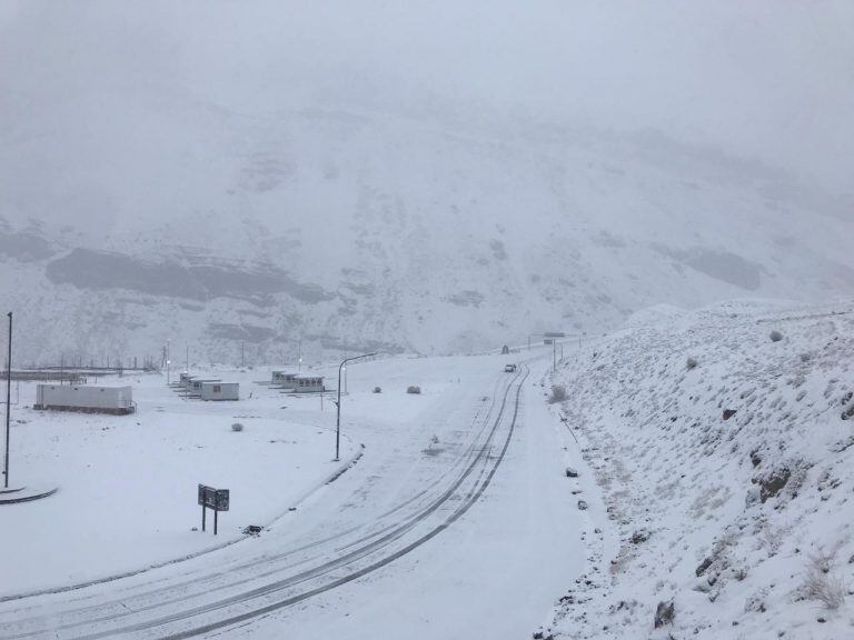 Nevadas en el Paso internacional Cristo Redentor