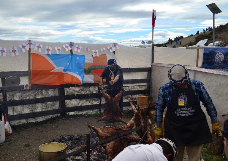 XVIII Edición del Asado Internacional Más Grande de Tierra del Fuego. Tolhuin.