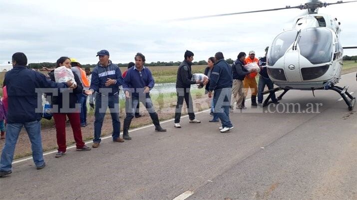 Cómo fue el rescate a los evacuados en el Sudeste santiagueño en fotos